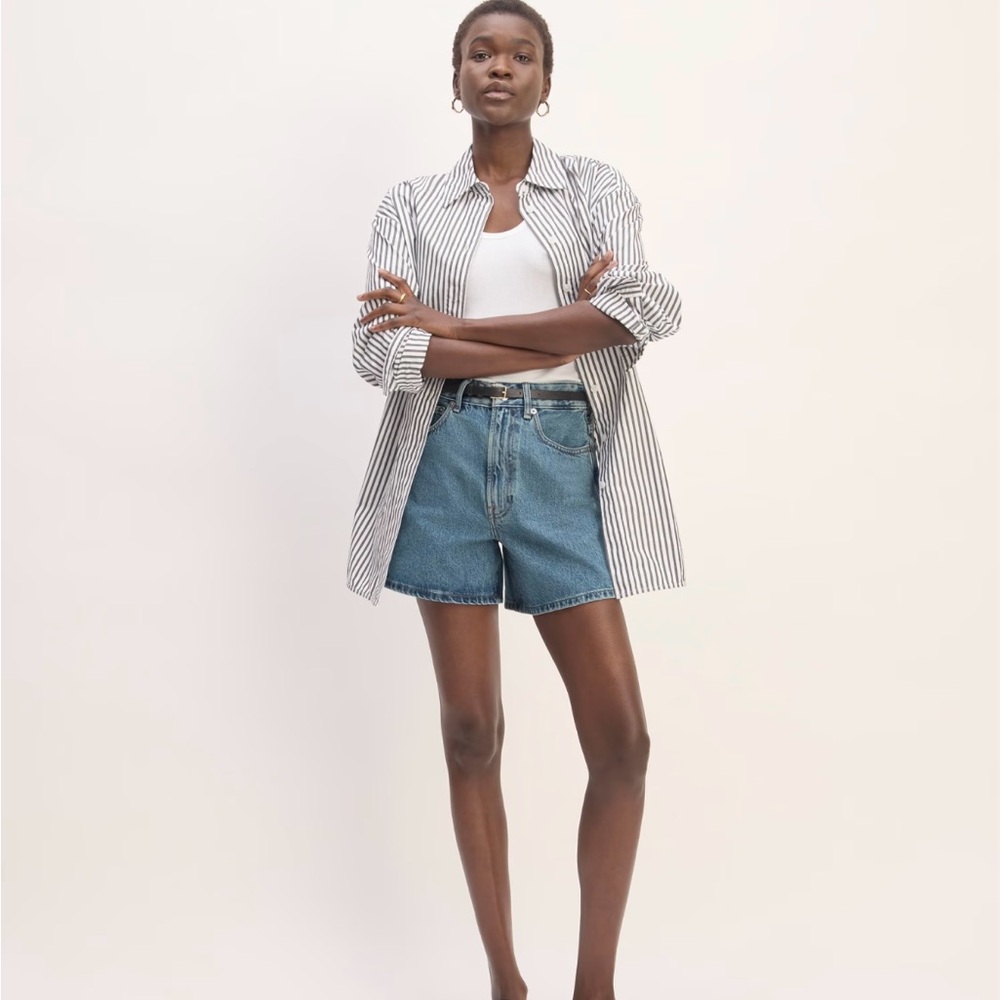 Everlane The A-Line Denim Short in Mid Blue